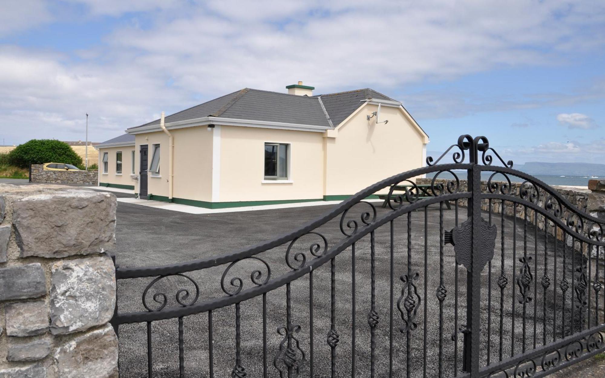 Villa The Waters Edge Aughris Exterior foto