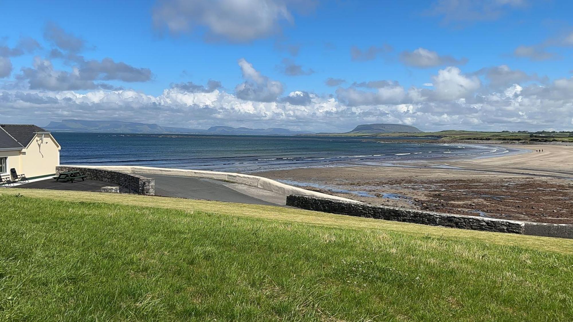 Villa The Waters Edge Aughris Exterior foto